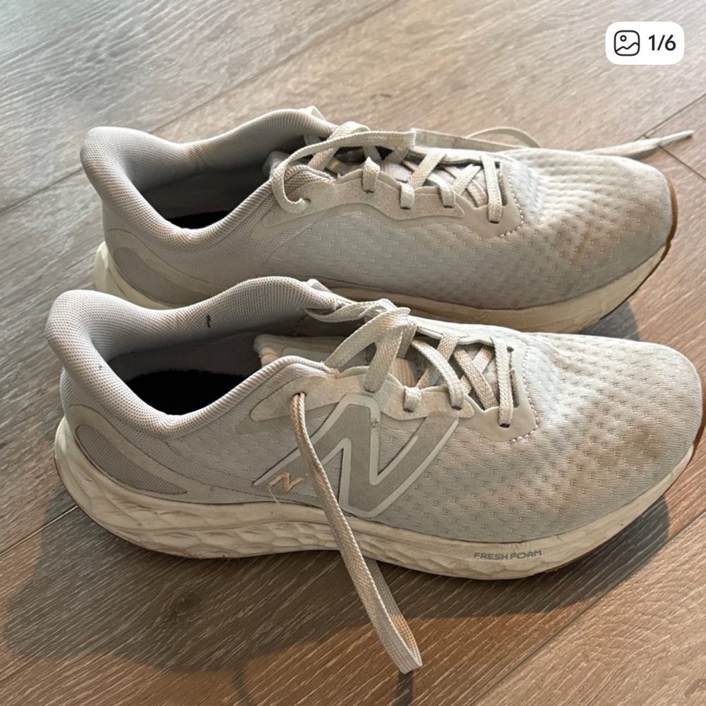 New Balance Light Gray Sneakers